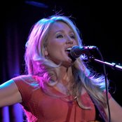 Whitney Duncan - List pictures