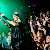 Christina Novelli - List pictures