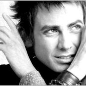 Beto Cuevas - List pictures