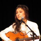 Laleh - List pictures