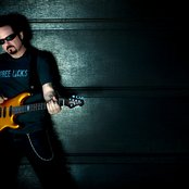 Steve Lukather - List pictures