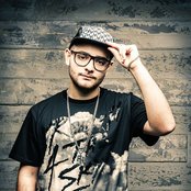 Rocco Hunt - List pictures