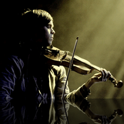 Peter Broderick - List pictures