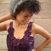 Andy Allo - List pictures