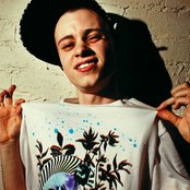 Rustie - List pictures
