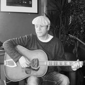 Alan Frew - List pictures