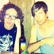 Poolside - List pictures