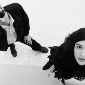 Essaie Pas - List pictures