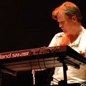 Gary Husband - List pictures