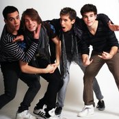 Push Play - List pictures