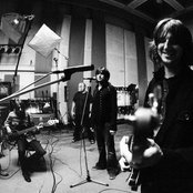 Embrace - List pictures