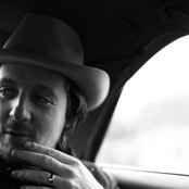 Sturgill Simpson - List pictures