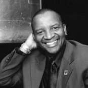 Lebo M - List pictures