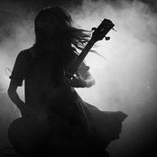 Mono - List pictures