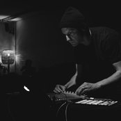 Loscil - List pictures