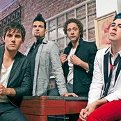 Mariana's Trench - List pictures