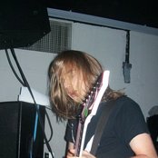 Maroon - List pictures