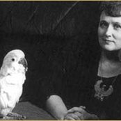 Mercedes Lackey - List pictures