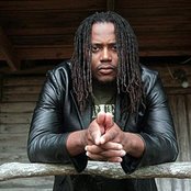 Duane Stephenson - List pictures