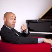Aaron Diehl - List pictures