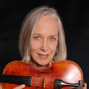 Laurie Lewis - List pictures