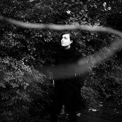 Klara Lewis - List pictures