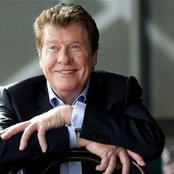 Michael Crawford - List pictures