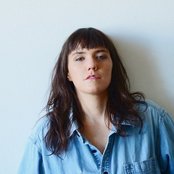 Emily Wells - List pictures