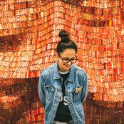 Avalon Young - List pictures