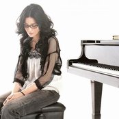 Angela Aki - List pictures