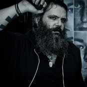 Trepaneringsritualen - List pictures