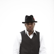 Red Cafe - List pictures