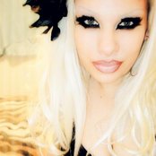 Ms Krazie - List pictures