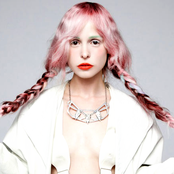 Petite Meller - List pictures