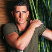 Donnie Klang - List pictures