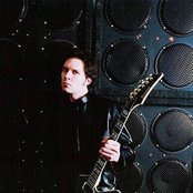 Paul Gilbert - List pictures