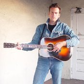 Moot Davis - List pictures