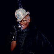 Grace Johns - List pictures