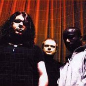 Threshold - List pictures