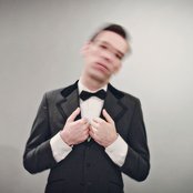 Jherek Bischoff - List pictures