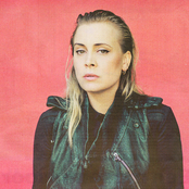 Anouk - List pictures