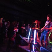 Small Black - List pictures