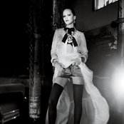 Jennifer Lawrence - List pictures