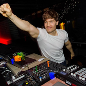 Chris Malinchak - List pictures