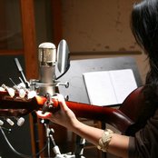 Zee Avi - List pictures