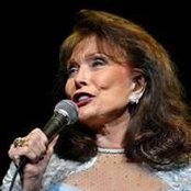 Loretta Lynn - List pictures