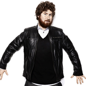 Casey Abrams - List pictures