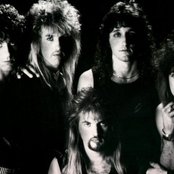 Damien - List pictures