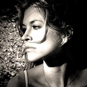 Charlotte Martin - List pictures