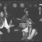 Voices - List pictures